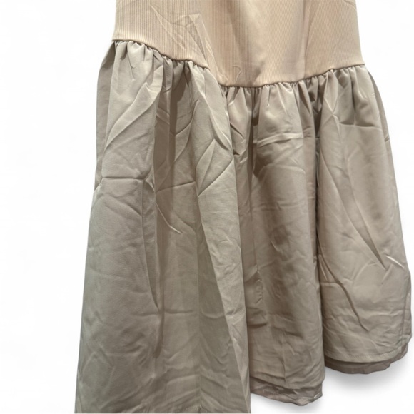 Tan Sleeveless Dress - Picture 3 of 4